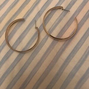 H&M Chic Gold-Tone Hoop Earrings
